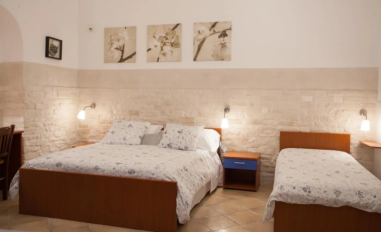 Trio D'Archi - La Maison De Coco Caltagirone